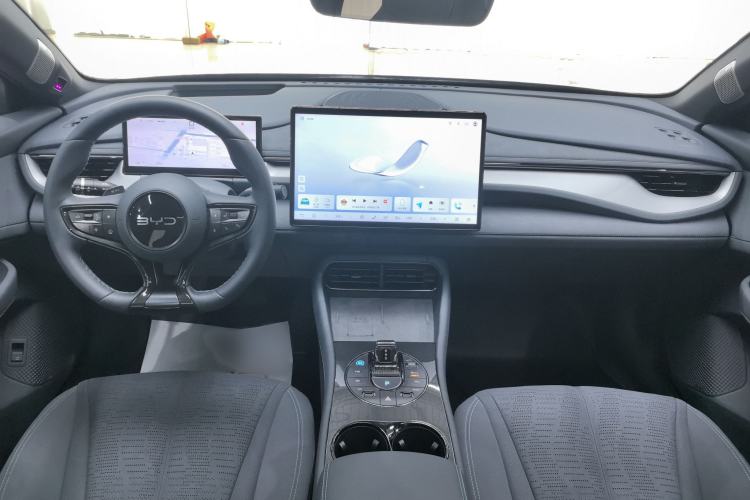 Used BYD Seal 06GT 2025 Intelligent Driving Version 550 All-Wheel Drive Heatwave Edition Interior 3