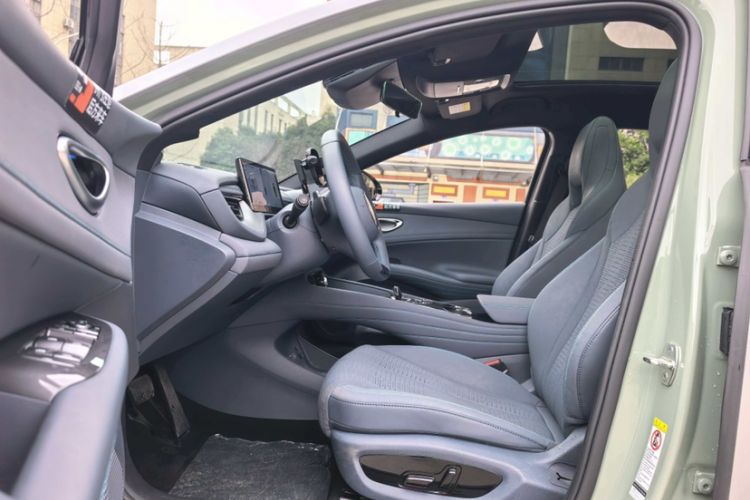 Used BYD Seal 06GT 2025 505 Wave Plus Edition Interior 5