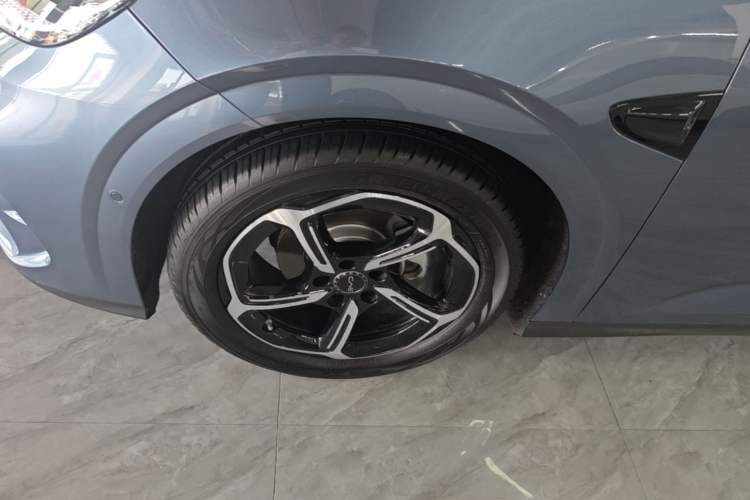Used BYD Seal 06GT 2025 Intelligent Driving Version 505 Wave Plus Edition Left Front Wheel Hub