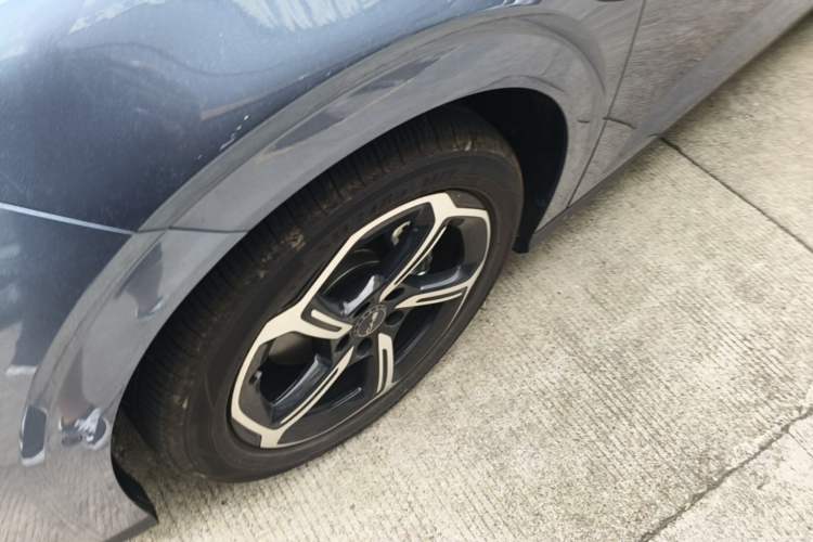 Used BYD Seal 06GT 2025 Intelligent Driving Version 605 Heatwave Edition Left Front Wheel Hub