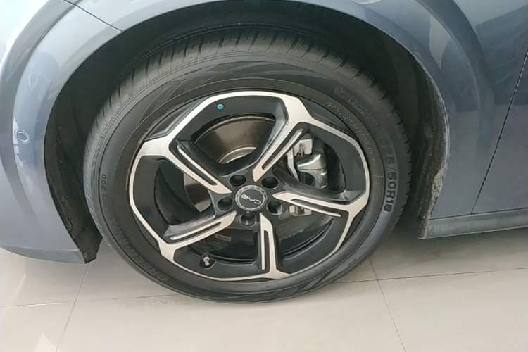 Used BYD Seal 06GT 2025 Intelligent Driving Version 605 Heatwave Edition Left Front Wheel Hub