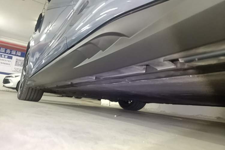 Used BYD Seal 06GT 2025 605 Heatwave Edition Left Side Sill