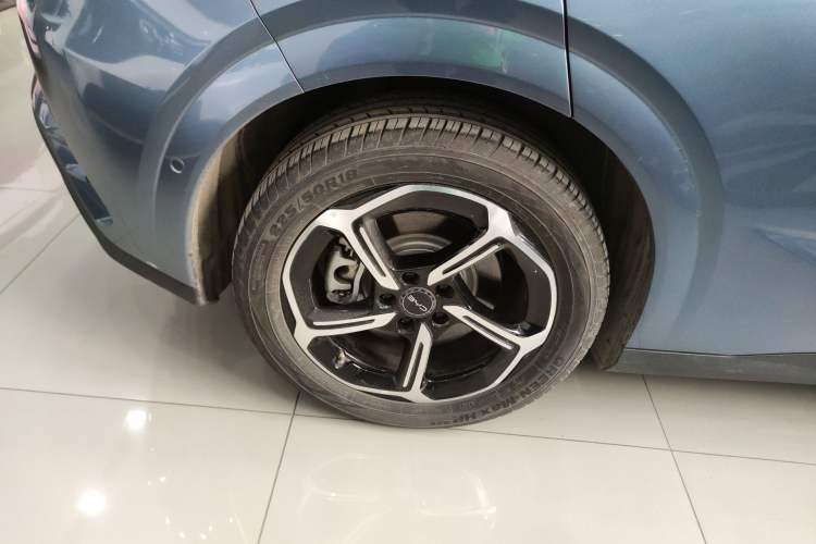Used BYD Seal 06GT 2025 Intelligent Driving Version 605 Heatwave Edition Right Rear Wheel Hub