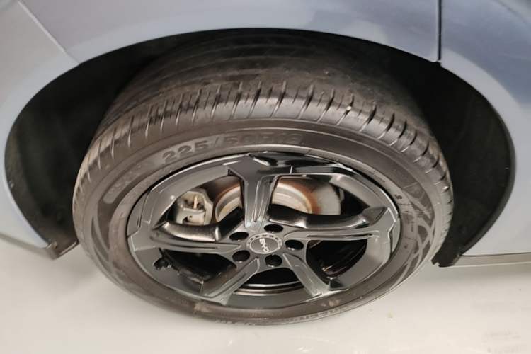 Used BYD Seal 06GT 2025 Intelligent Driving Version 505 Wave Plus Edition Right Rear Wheel Hub