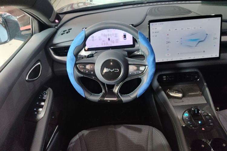 Used BYD Seal 06GT 2025 Intelligent Driving Version 605 Heatwave Edition Steering Wheel