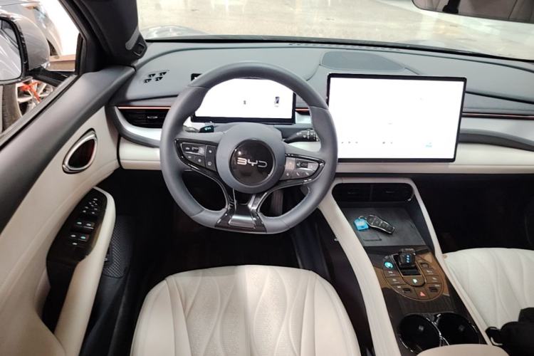 Used BYD Seal 06GT 2025 Intelligent Driving Version 605 Heatwave Edition Steering Wheel