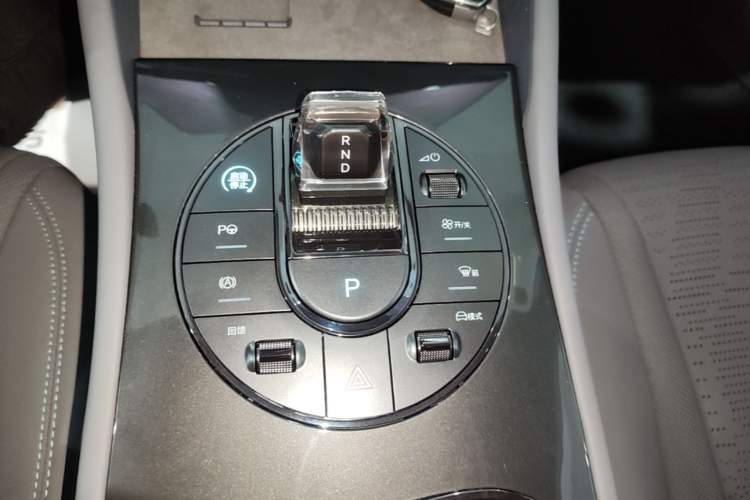 Used BYD Seal 06GT 2025 Intelligent Driving Version 605 Heatwave Edition Gear Lever