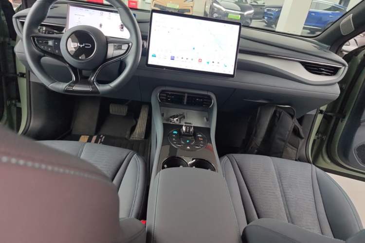 Used BYD Seal 06GT 2025 605 Heatwave Edition Audio And AC Panel
