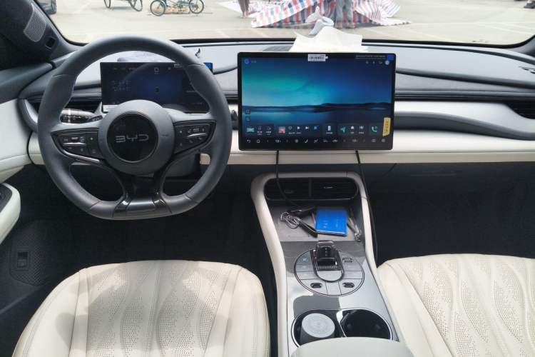 Used BYD Seal 06GT 2025 Intelligent Driving Version 505 Wave Plus Edition Center Console