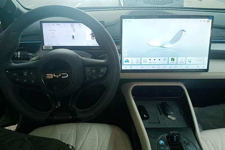 Used BYD Seal 06GT 2025 Intelligent Driving Version 505 Wave Plus Edition Center Console
