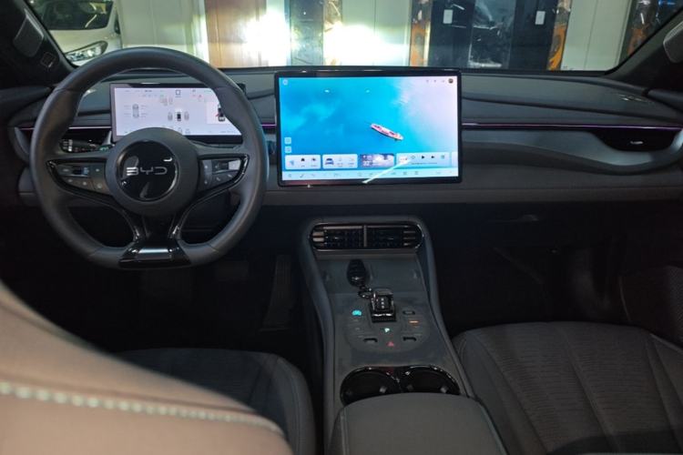 Used BYD Seal 06GT 2025 Intelligent Driving Version 605 Heatwave Edition Center Console