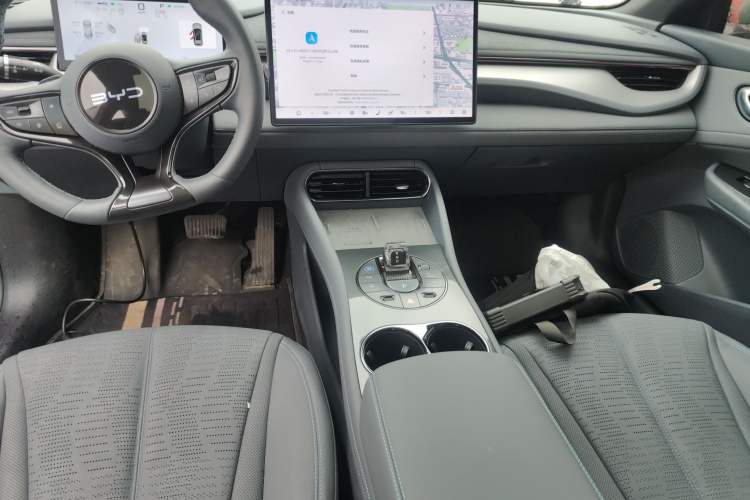 Used BYD Seal 06GT 2025 Intelligent Driving Version 605 Heatwave Edition Center Console