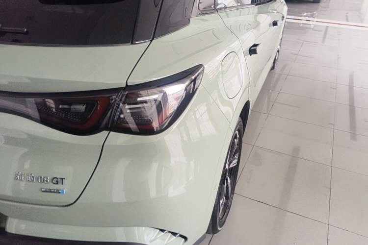Used BYD Seal 06GT 2025 Intelligent Driving Version 605 Heatwave Edition Exterior 3