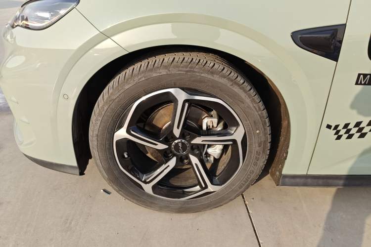 Used BYD Seal 06GT 2025 Intelligent Driving Version 605 Heatwave Edition Exterior 4