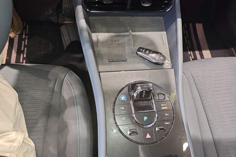 Used BYD Seal 06GT 2025 Intelligent Driving Version 605 Heatwave Edition Gear Lever