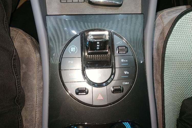 Used BYD Seal 06GT 2025 505 Wave Plus Edition Gear Lever