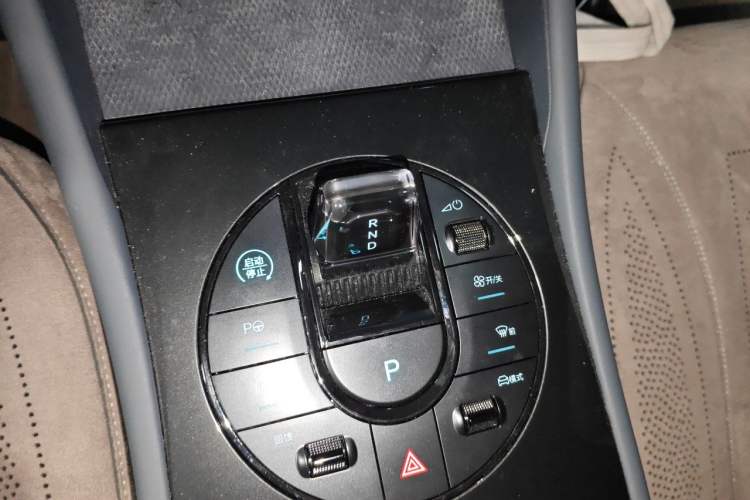 Used BYD Seal 06GT 2025 Intelligent Driving Version 505 Wave Edition Gear Lever