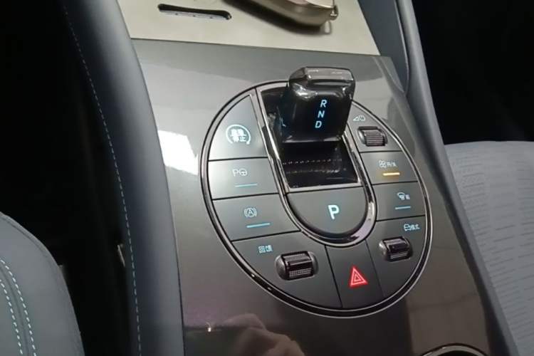 Used BYD Seal 06GT 2025 Intelligent Driving Version 505 Wave Plus Edition Gear Lever