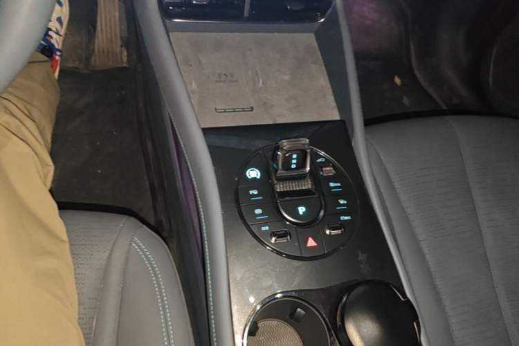 Used BYD Seal 06GT 2025 Intelligent Driving Version 605 Heatwave Edition Gear Lever