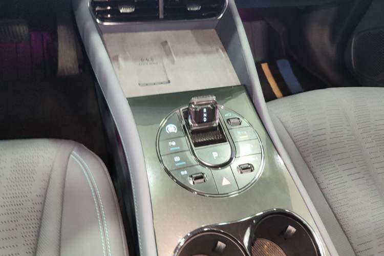 Used BYD Seal 06GT 2025 Intelligent Driving Version 605 Heatwave Edition Gear Lever