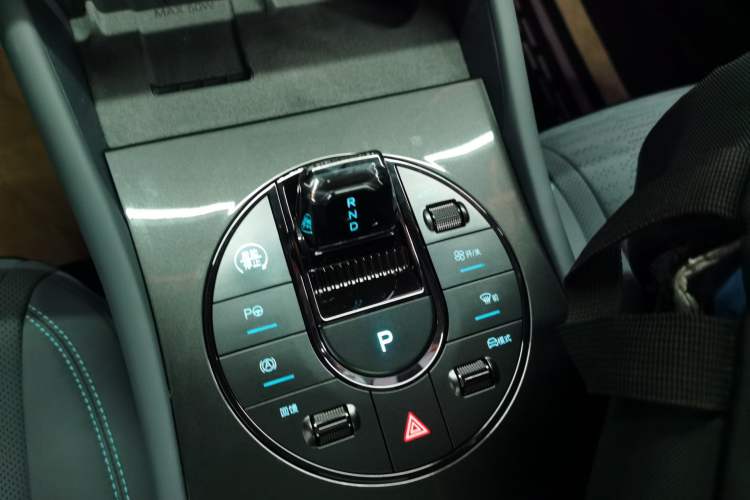 Used BYD Seal 06GT 2025 Intelligent Driving Version 605 Heatwave Edition Gear Lever