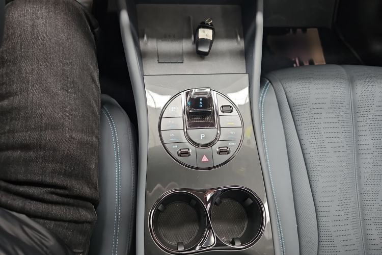 Used BYD Seal 06GT 2025 Intelligent Driving Version 550 All-Wheel Drive Heatwave Edition Gear Lever