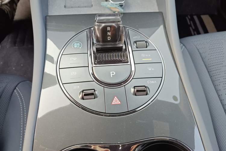 Used BYD Seal 06GT 2025 Intelligent Driving Version 605 Heatwave Edition Gear Lever