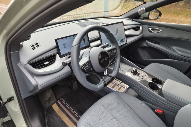 Used BYD Seal 06GT 2025 Intelligent Driving Version 505 Wave Plus Edition Interior 2