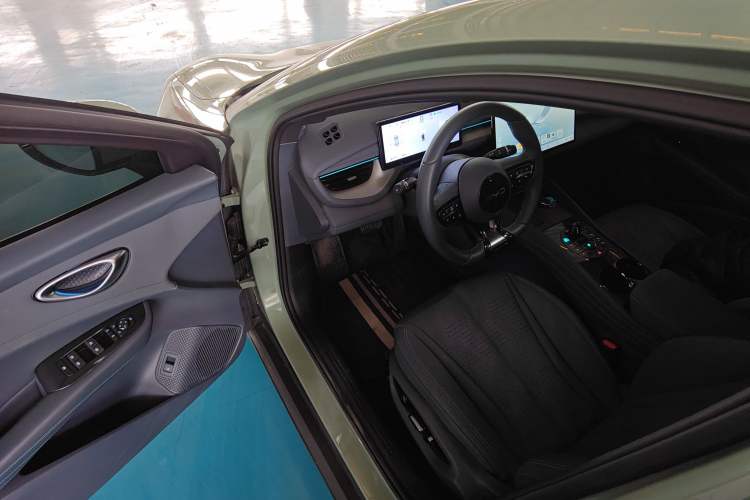 Used BYD Seal 06GT 2025 Intelligent Driving Version 605 Heatwave Edition Interior 3