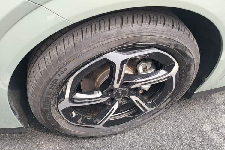 Used BYD Seal 06GT 2025 Intelligent Driving Version 605 Heatwave Edition Left Front Wheel Hub