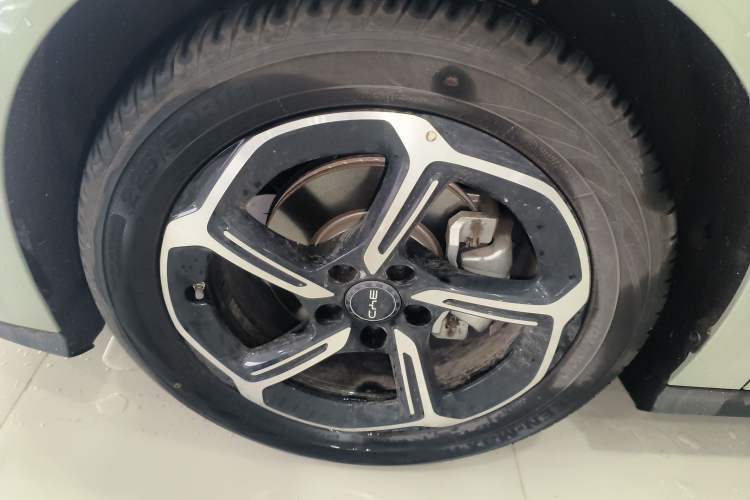 Used BYD Seal 06GT 2025 Intelligent Driving Version 605 Heatwave Edition Left Front Wheel Hub