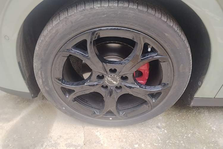 Used BYD Seal 06GT 2025 Intelligent Driving Version 550 All-Wheel Drive Heatwave Edition Left Front Wheel Hub