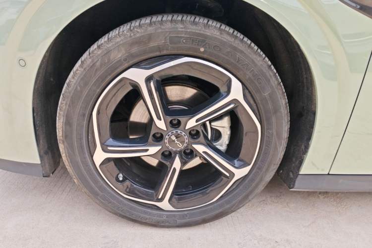 Used BYD Seal 06GT 2025 Intelligent Driving Version 605 Heatwave Edition Left Front Wheel Hub