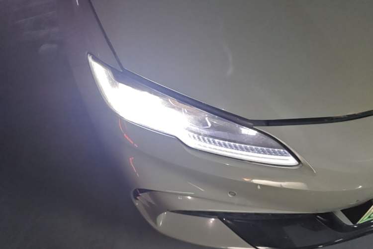 Used BYD Seal 06GT 2025 Intelligent Driving Version 605 Heatwave Edition Right Front Headlight
