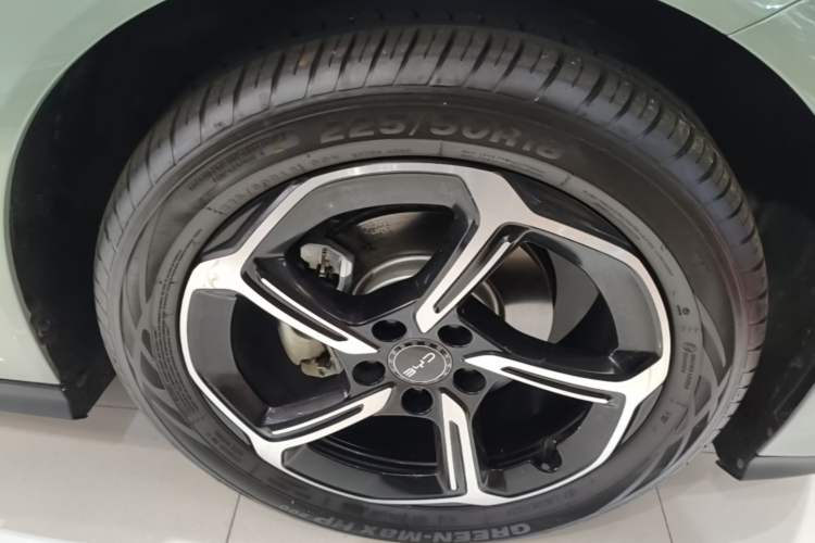 Used BYD Seal 06GT 2025 505 Wave Edition Right Front Wheel Hub