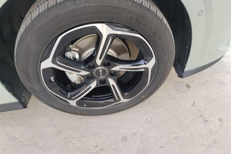 Used BYD Seal 06GT 2025 Intelligent Driving Version 505 Wave Plus Edition Right Front Wheel Hub