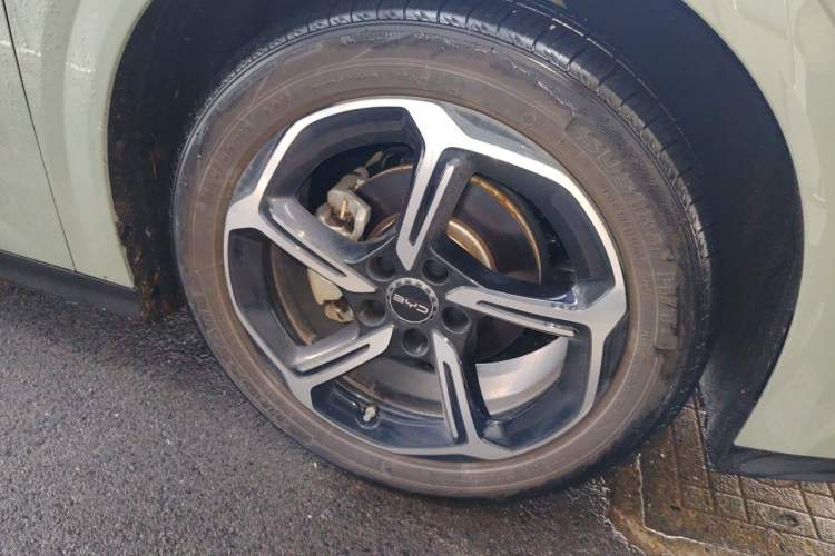 Used BYD Seal 06GT 2025 Intelligent Driving Version 505 Wave Edition Right Front Wheel Hub