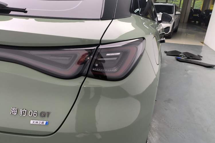 Used BYD Seal 06GT 2025 Intelligent Driving Version 505 Wave Plus Edition Right Rear Taillight