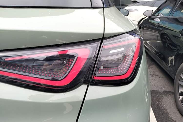 Used BYD Seal 06GT 2025 Intelligent Driving Version 605 Heatwave Edition Right Rear Taillight