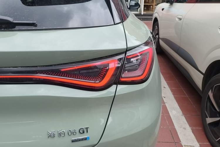 Used BYD Seal 06GT 2025 Intelligent Driving Version 605 Heatwave Edition Right Rear Taillight