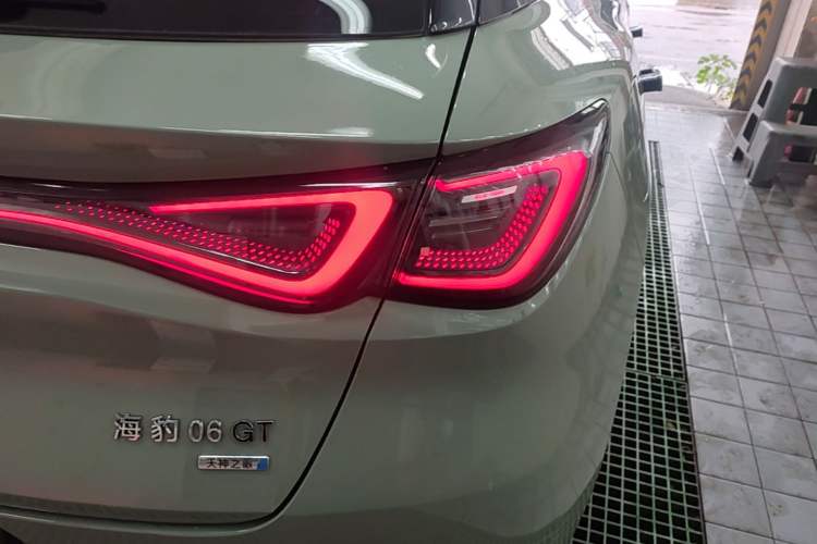 Used BYD Seal 06GT 2025 Intelligent Driving Version 605 Heatwave Edition Right Rear Taillight
