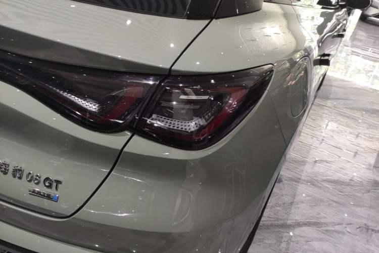 Used BYD Seal 06GT 2025 Intelligent Driving Version 505 Wave Edition Right Rear Taillight