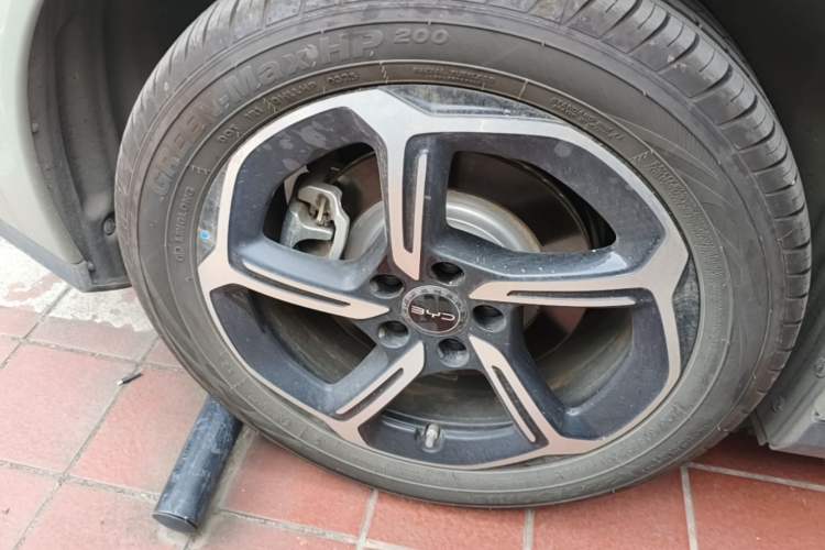 Used BYD Seal 06GT 2025 Intelligent Driving Version 605 Heatwave Edition Right Rear Wheel Hub