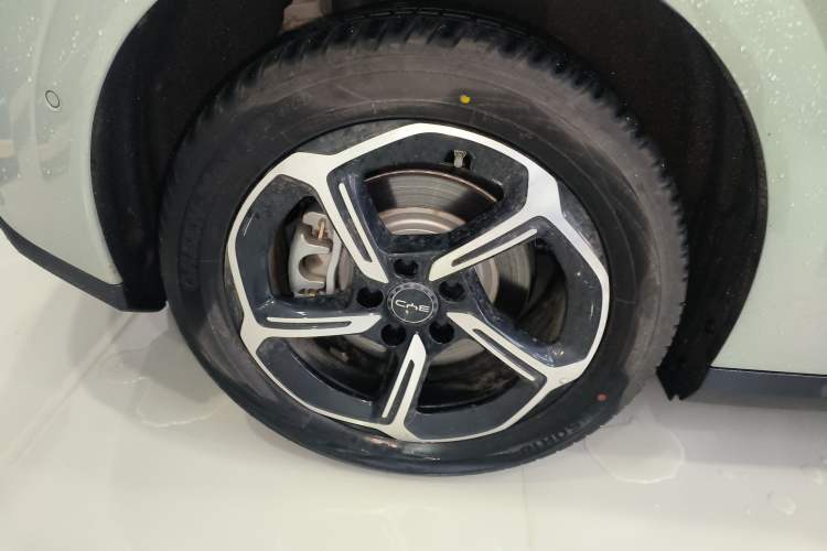 Used BYD Seal 06GT 2025 Intelligent Driving Version 605 Heatwave Edition Right Rear Wheel Hub