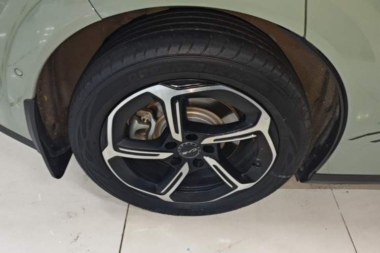 Used BYD Seal 06GT 2025 Intelligent Driving Version 605 Heatwave Edition Right Rear Wheel Hub
