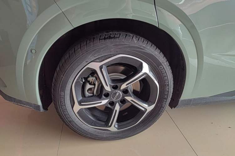 Used BYD Seal 06GT 2025 605 Heatwave Edition Right Rear Wheel Hub
