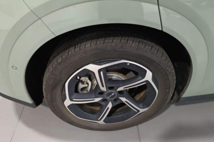 Used BYD Seal 06GT 2025 605 Heatwave Edition Right Rear Wheel Hub