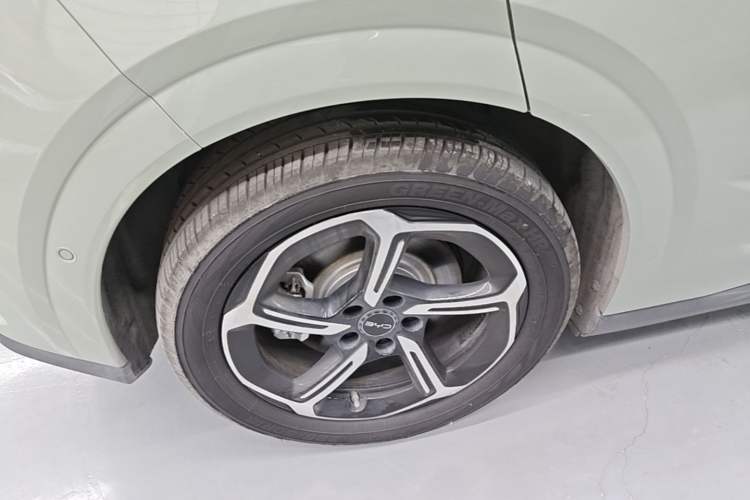 Used BYD Seal 06GT 2025 Intelligent Driving Version 605 Heatwave Edition Right Rear Wheel Hub