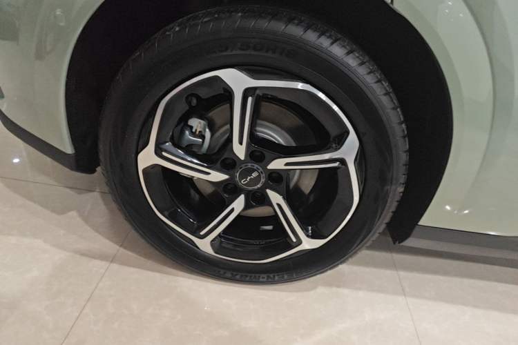 Used BYD Seal 06GT 2025 605 Heatwave Edition Right Rear Wheel Hub