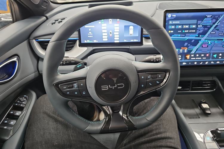Used BYD Seal 06GT 2025 Intelligent Driving Version 550 All-Wheel Drive Heatwave Edition Steering Wheel